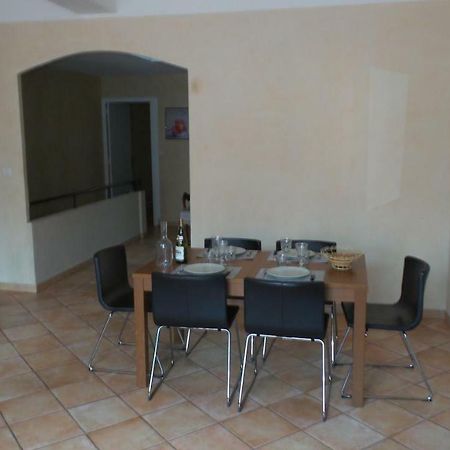 spacieux logement face à la Cité Médievale Carcasona Exterior foto